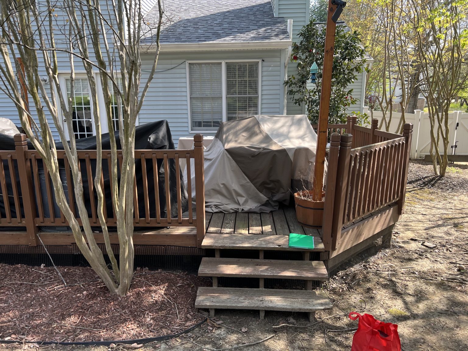 Makeover Monday: Trex Clam Shell Deck in Bowie, Maryland - Fence & Deck ...