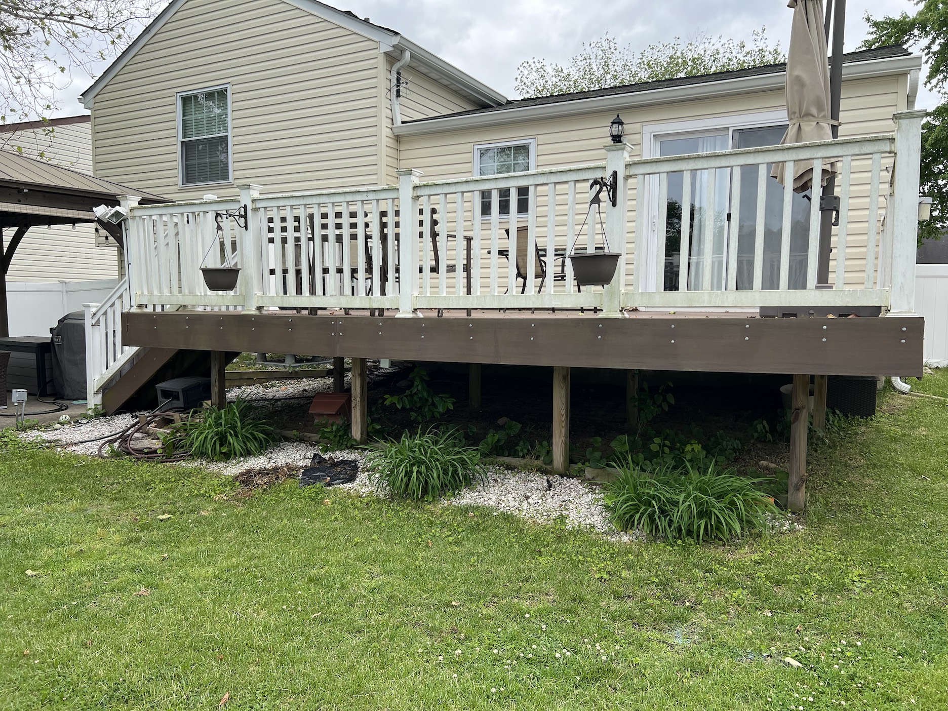 Makeover Monday: Timbertech Dark Cocoa Deck In Pasadena, Maryland 