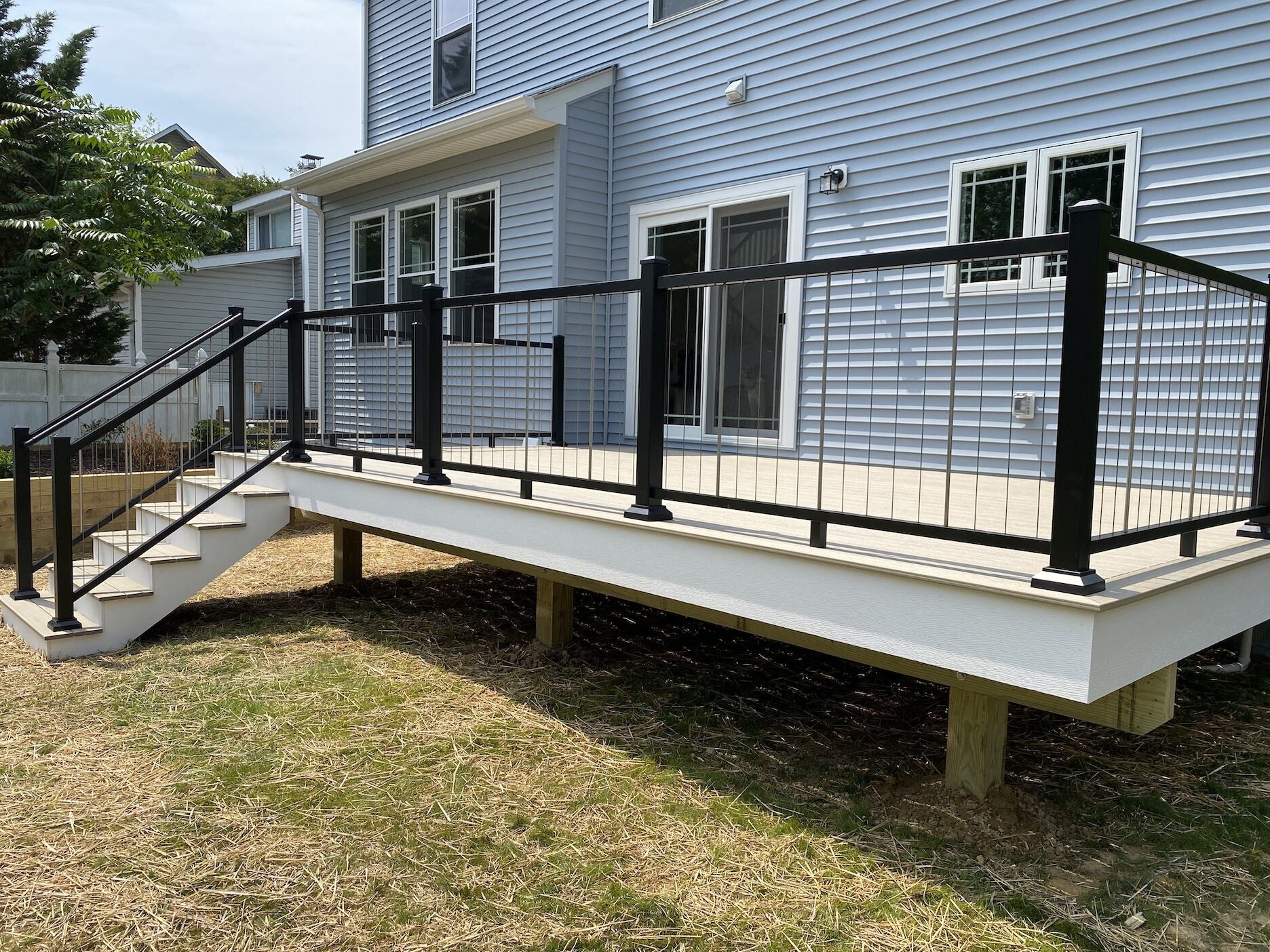 Deck Railing Ideas to Update Your Outdoor Space - Fence & Deck ...