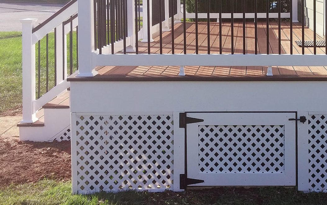 9-lattice storage door under deck