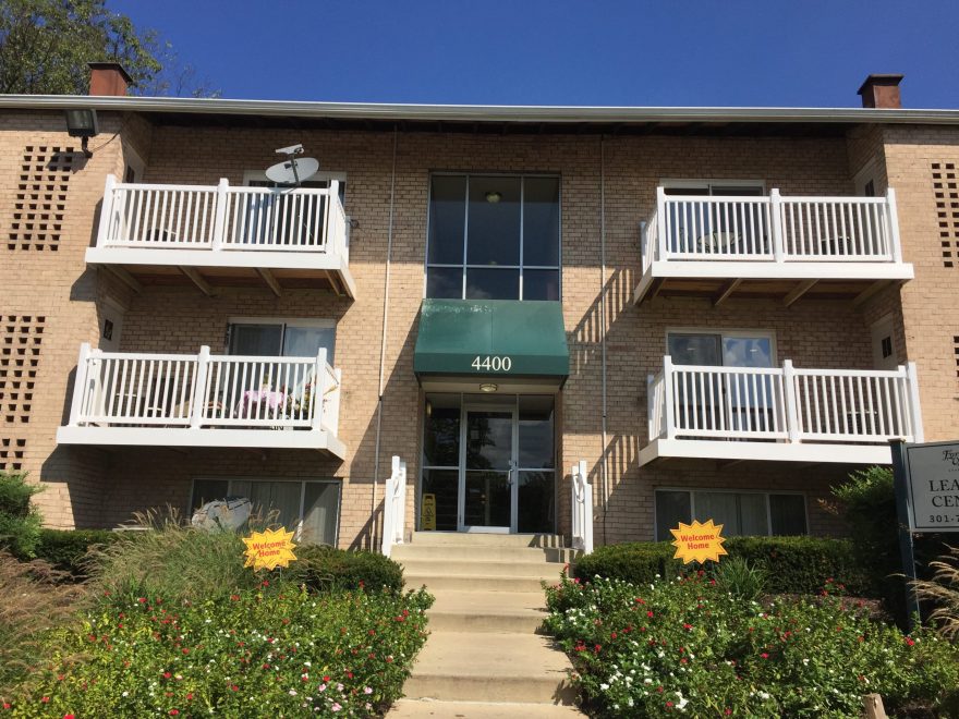 Forest Village White Vinyl Balcony Railing Replacement