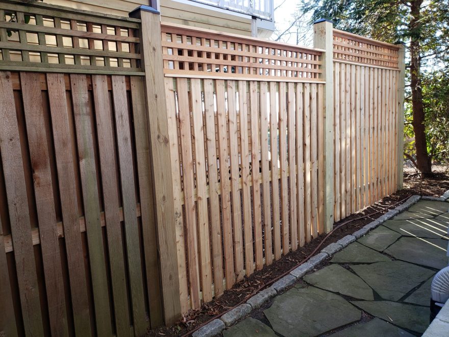 QC 1 (13) - boards board on board fencing + 1 foot of cedar square lattice (6+1=7 ft high total)