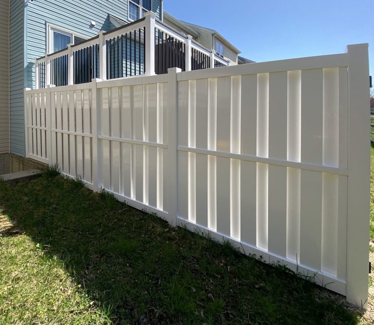 White Vinyl Board on Board Privacy Fence (1)