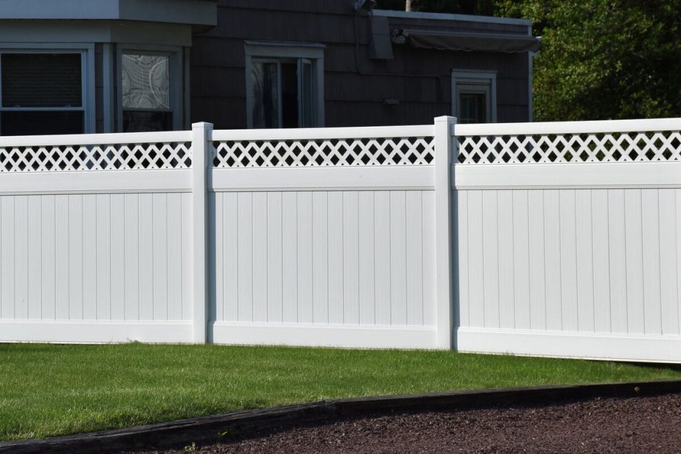 White Vinyl Privacy Fence with Diagonal Lattice Top 2